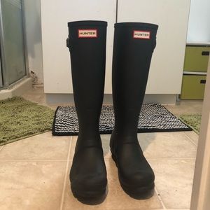 Hunter Tall Rainboots